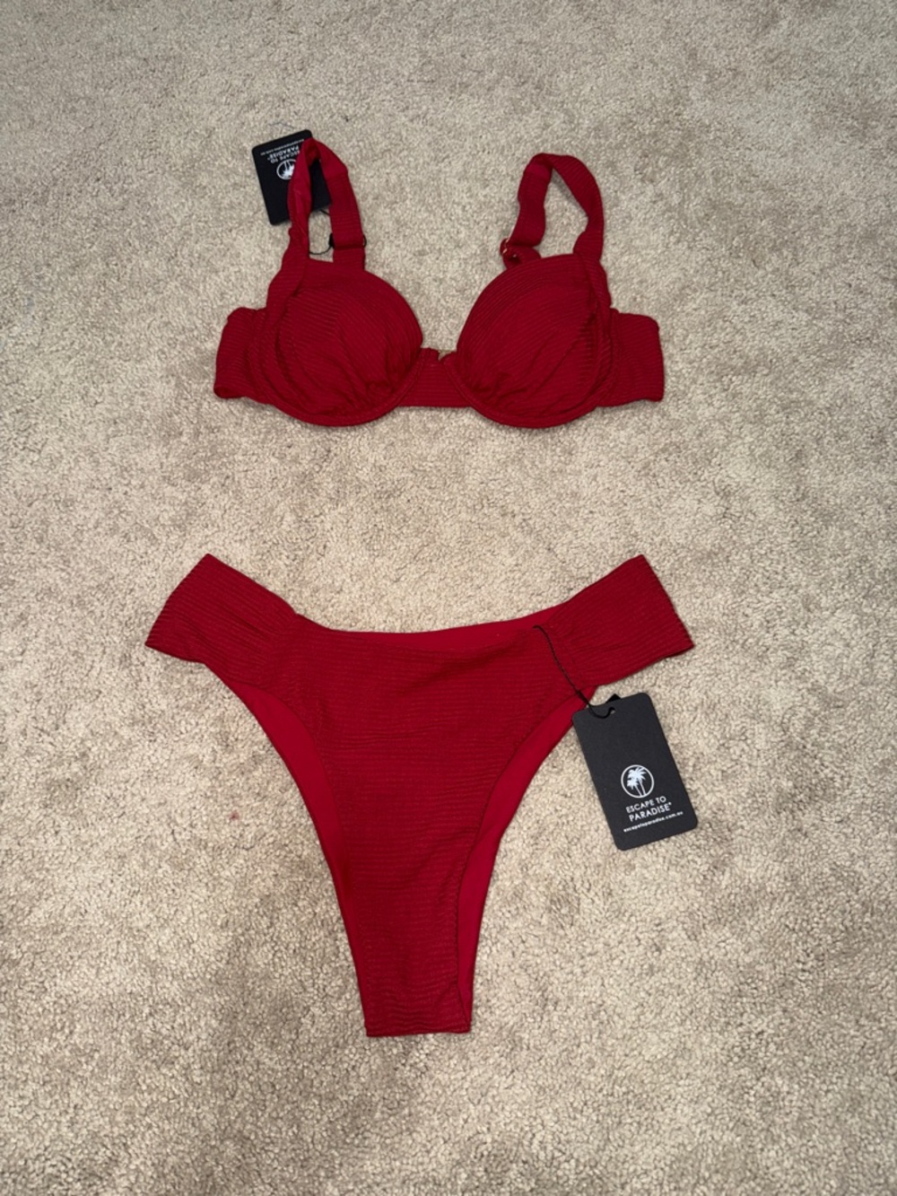 Supportive Red Ribbed Underwire Bikini Set